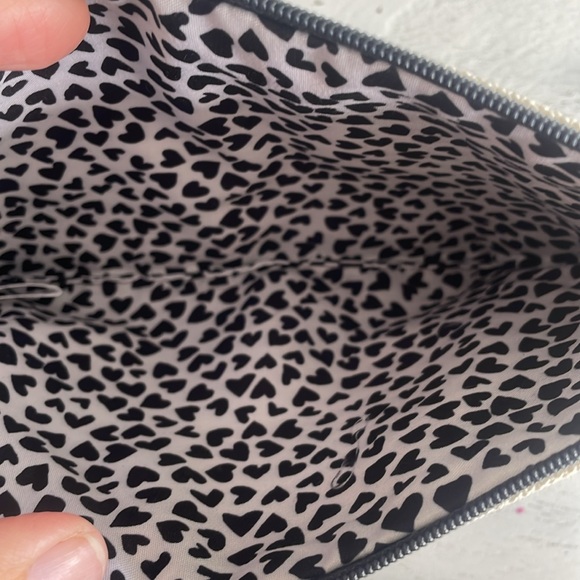 Brighton love pouch like new heart front Blck white canvas and leather trim - Picture 6 of 7